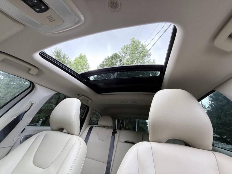 2015 Volvo XC60 T6 Drive-E