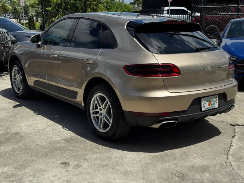 2017 Porsche Macan