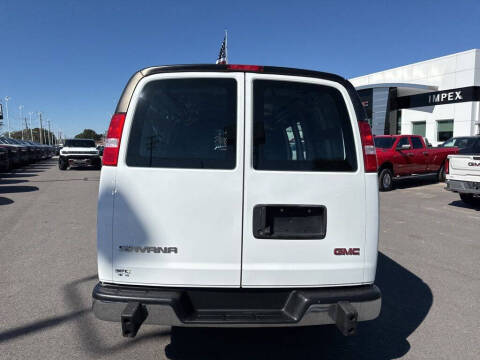 2023 GMC Savana 2500