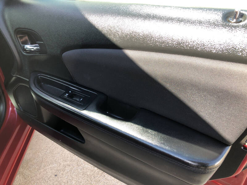 2014 Chrysler 200 LX