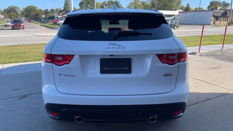 2017 Jaguar F-PACE 35t Prestige