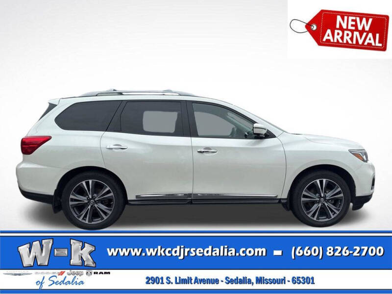 2017 Nissan Pathfinder Platinum