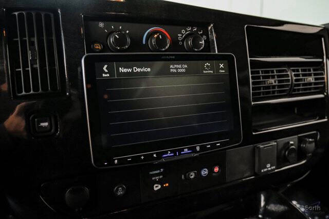 2023 Chevrolet Express 2500