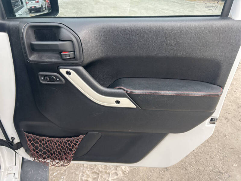 2012 Jeep Wrangler Sahara