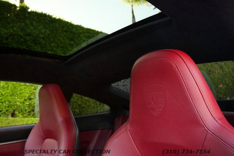 2021 Porsche 911 Turbo S