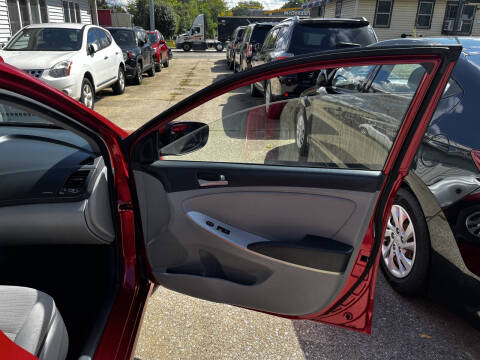 2016 Hyundai Accent SE