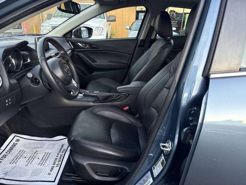 2016 Mazda MAZDA3 s Grand Touring