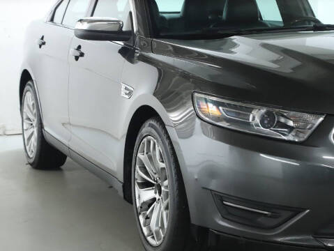2016 Ford Taurus Limited