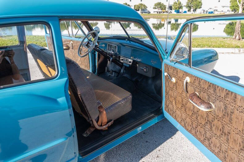 1951 Kaiser Henry-J Coupe