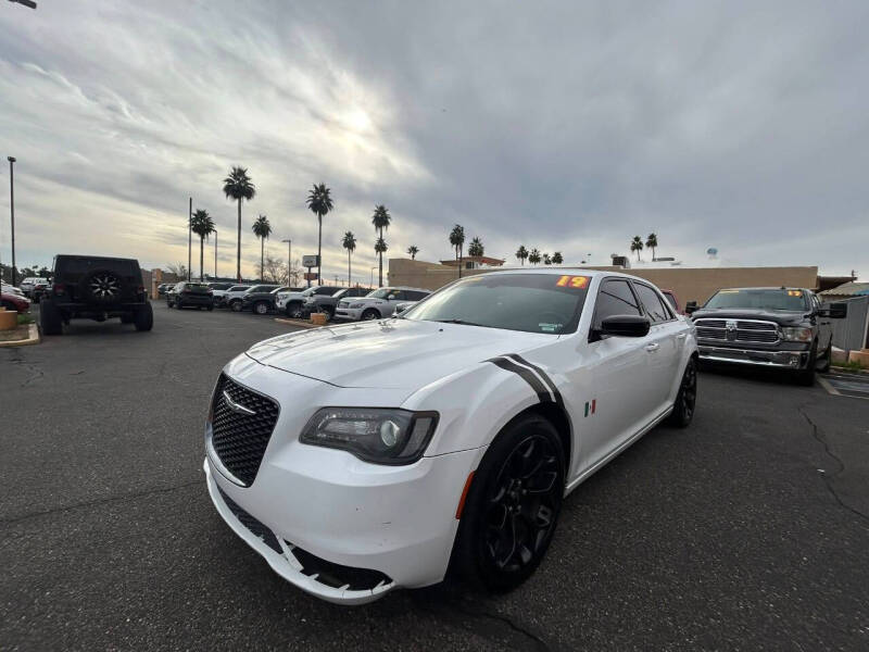 2019 Chrysler 300 Touring