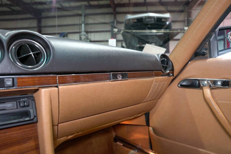 1982 Mercedes-Benz 380-Class 380 SL