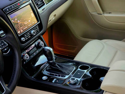 2015 Volkswagen Touareg V6 Executive