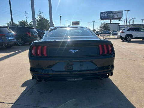 2021 Ford Mustang EcoBoost