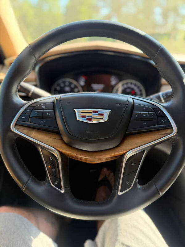 2018 Cadillac XT5 Platinum