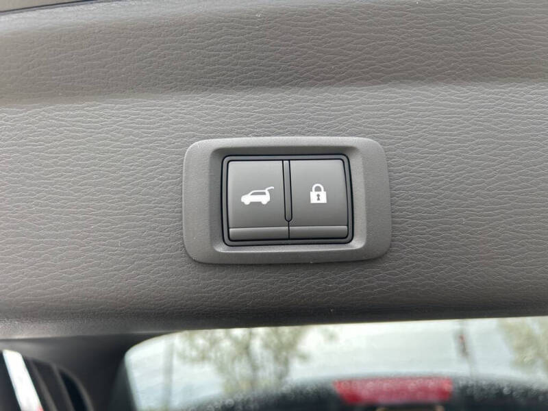 2025 Mitsubishi Outlander SEL Platinum Edition