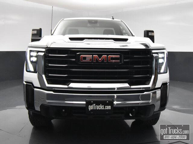 2024 GMC Sierra 2500HD Pro