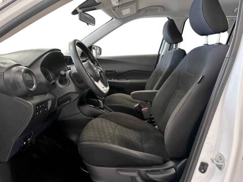 2022 Nissan Kicks S