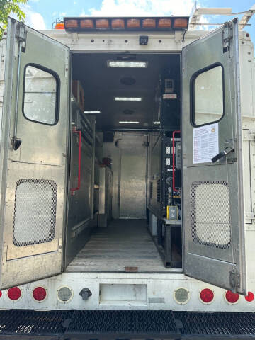 2016 Freightliner MT45 Chassis