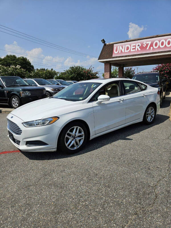 2015 Ford Fusion SE