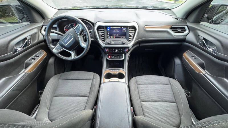 2021 GMC Acadia SLE