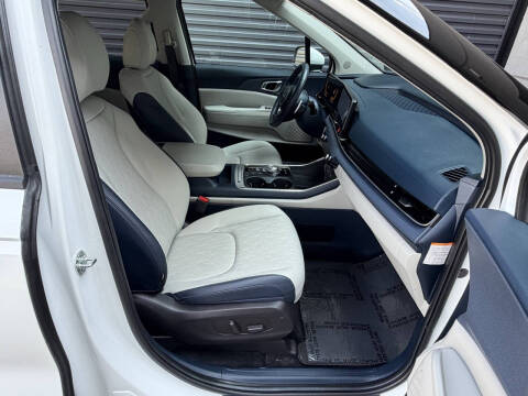 2025 Kia Carnival Hybrid EX