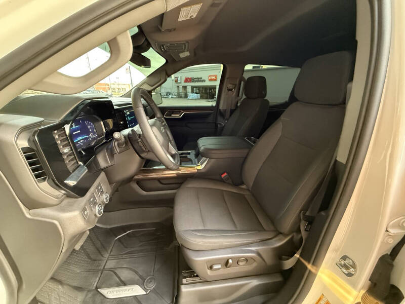 2024 Chevrolet Silverado 1500 RST