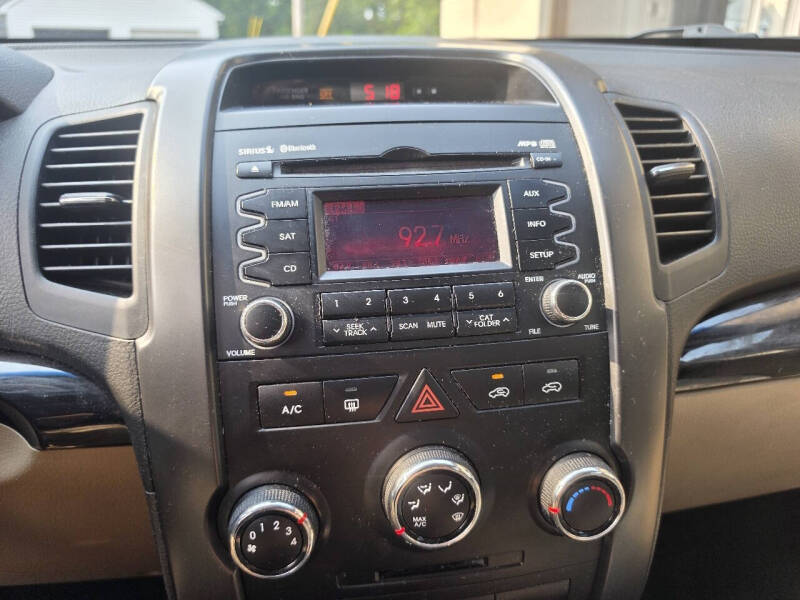 2011 Kia Sorento LX