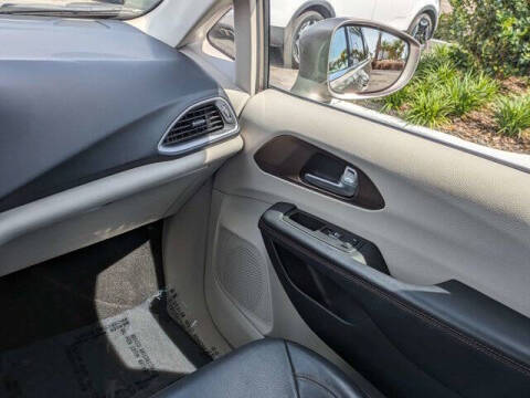 2018 Chrysler Pacifica Touring L