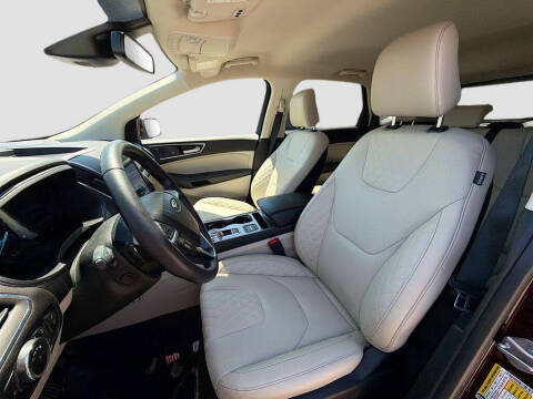2023 Ford Edge Titanium