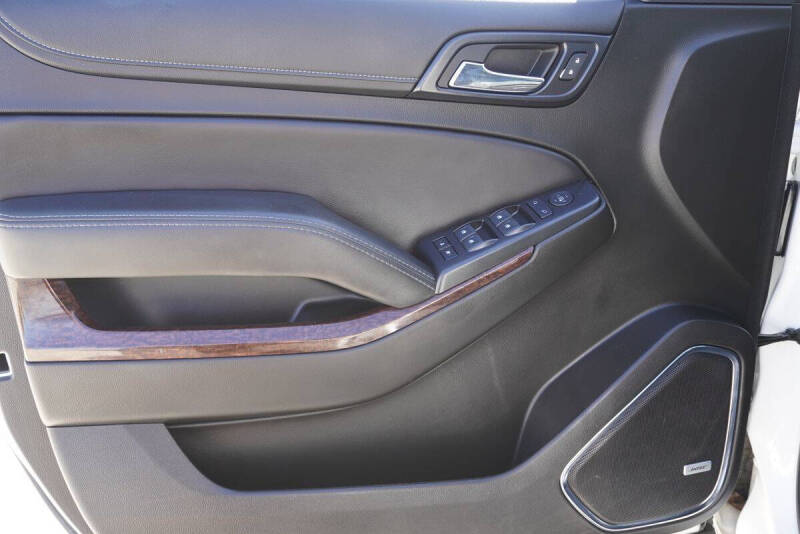 2017 GMC Yukon XL SLE
