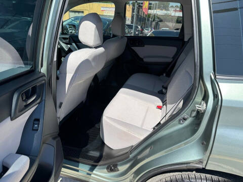 2014 Subaru Forester 2.5i