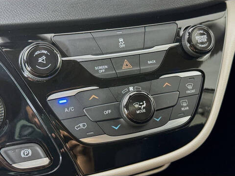2017 Chrysler Pacifica LX