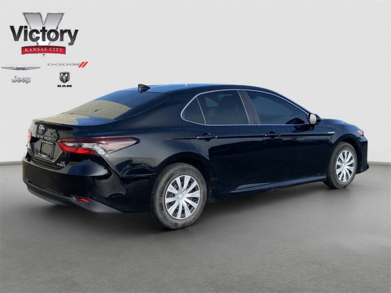 2021 Toyota Camry Hybrid LE