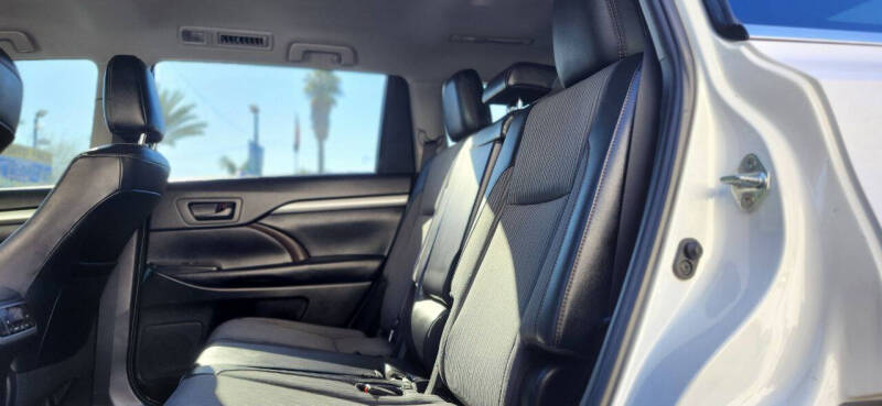 2019 Toyota Highlander LE Plus