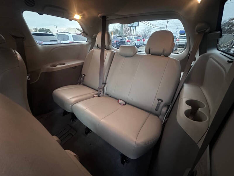 2014 Toyota Sienna