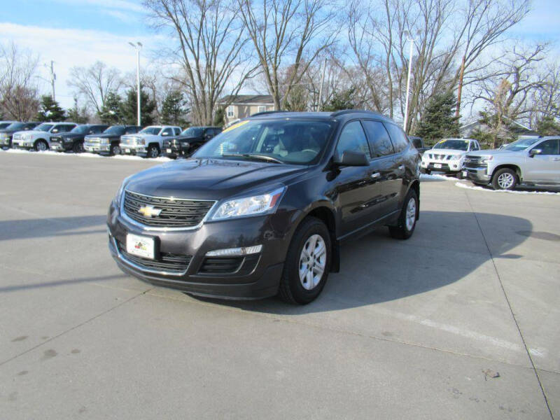 2017 Chevrolet Traverse for sale at Aztec Motors in Des Moines IA