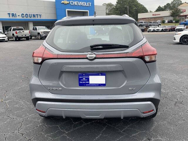 2022 Nissan Kicks SV