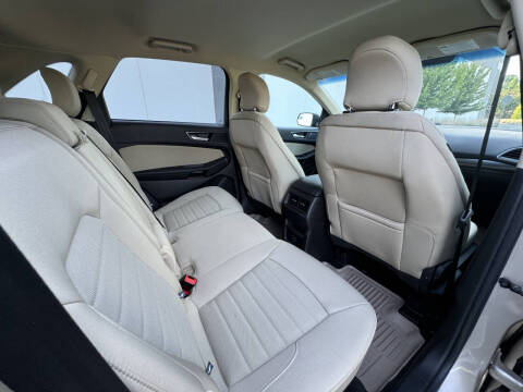 2017 Ford Edge SE