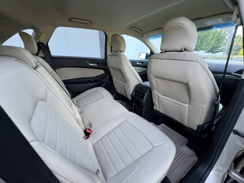 2017 Ford Edge SE