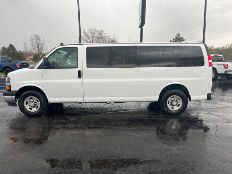 2017 Chevrolet Express LT 3500