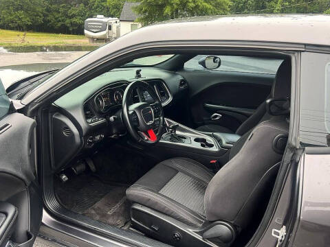2015 Dodge Challenger SXT
