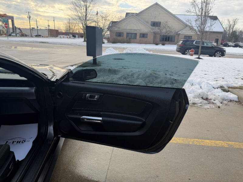 2019 Ford Mustang EcoBoost