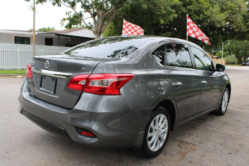 2019 Nissan Sentra SV photo 9