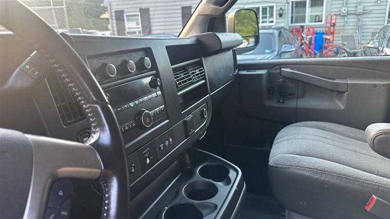 2017 Chevrolet Express 2500