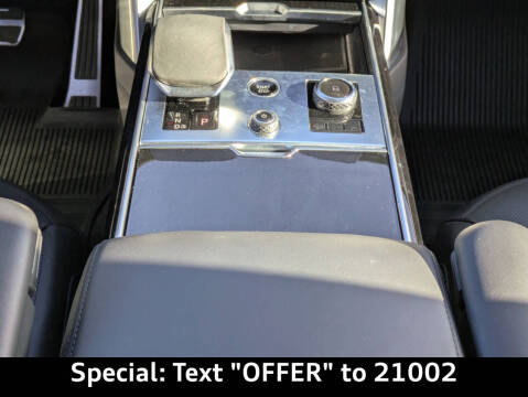 2023 Land Rover Range Rover P530 SE