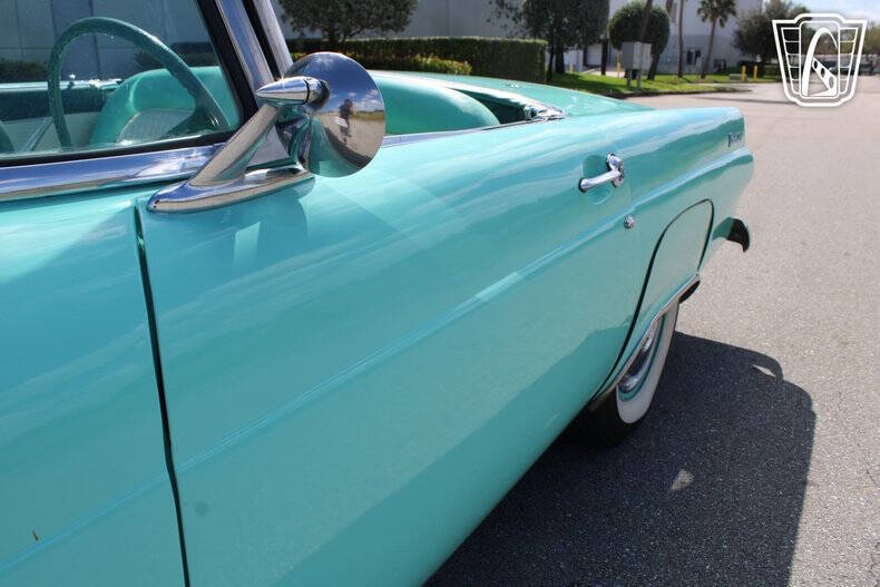 1955 Ford Thunderbird