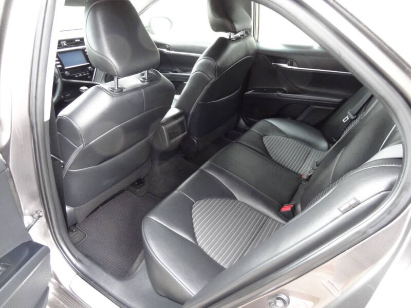 2018 Toyota Camry SE