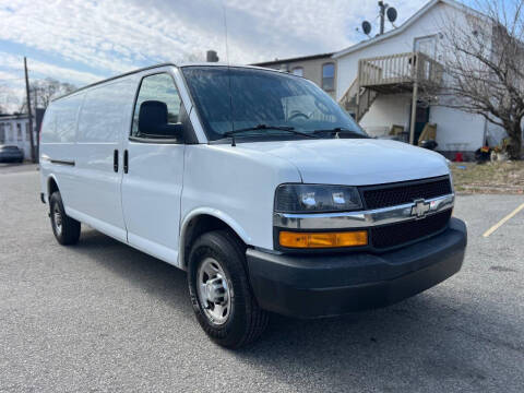 2023 Chevrolet Express 2500