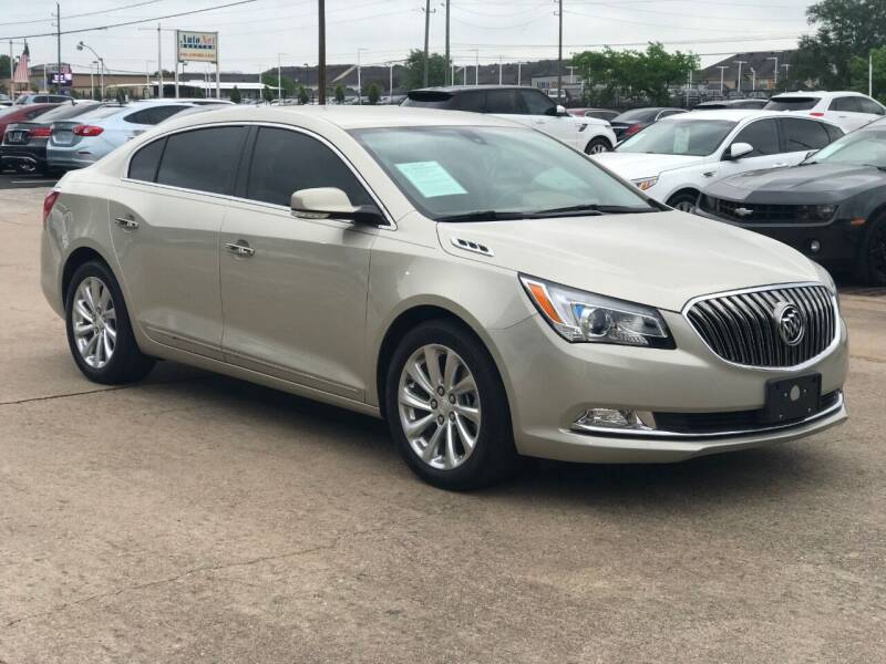 2014 Buick LaCrosse for sale at Discount Auto Company in Houston TX