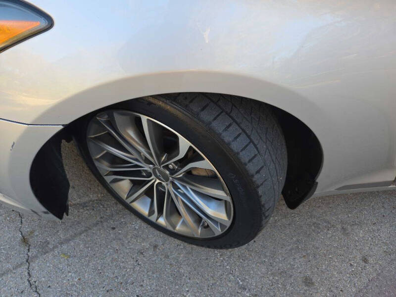 2015 Hyundai Genesis